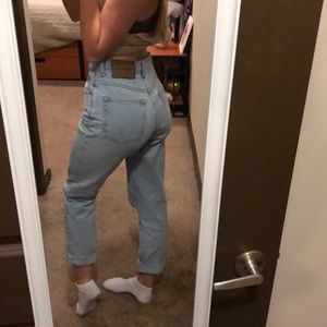 CALVIN KLEIN MOM JEANS!!!!